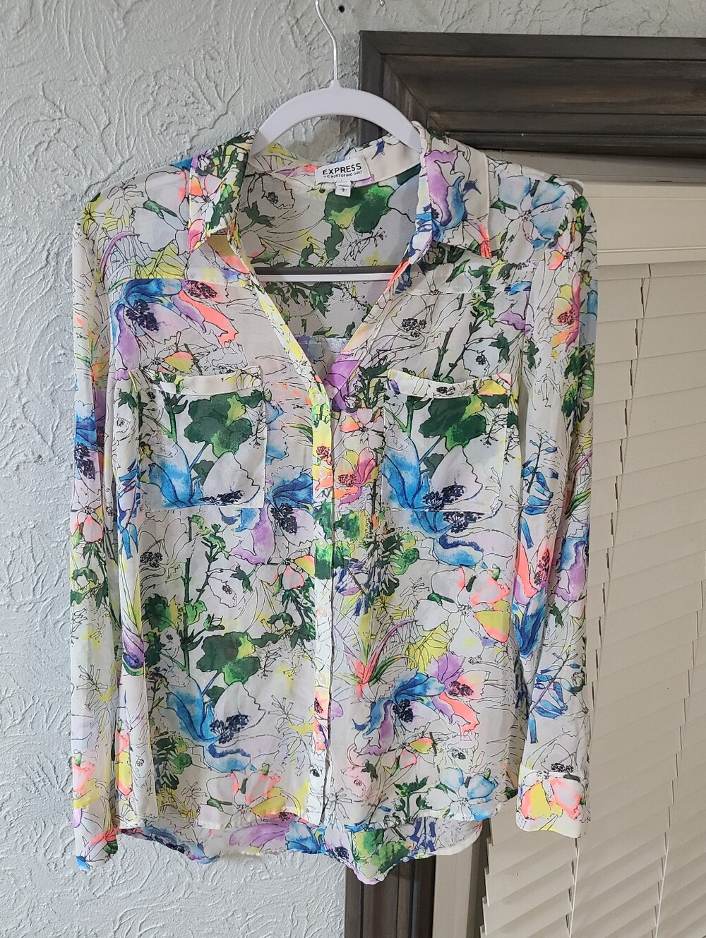 EXPRESS PORTOFINO PROFESSIONAL BUTTON UP BLOUSE DAY GLO MULTI COLOR FLORAL LARGE